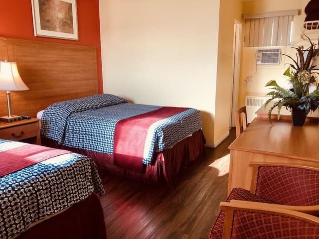 Standard Room, 2 Double Beds, Non Smoking