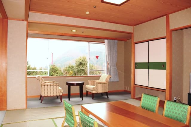 Traditional Room (Toilet in room)