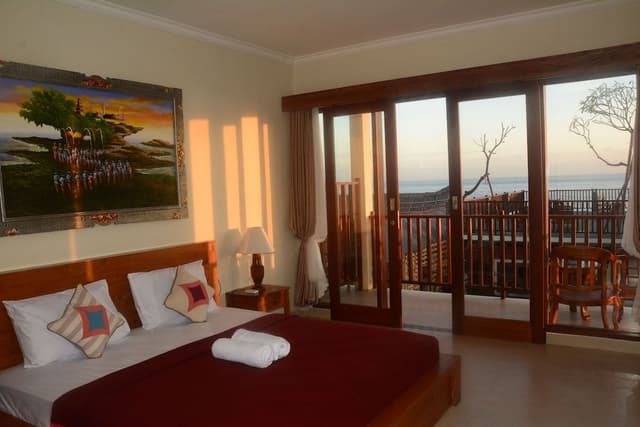 Room, Sea View