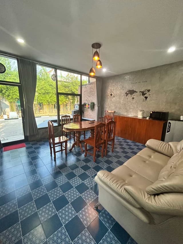 Suite Room 2