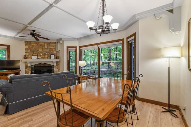 Condo, 2 Bedrooms (Manoirs 110-9)