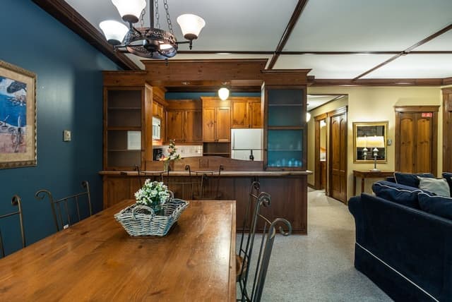 Condo, 2 Bedrooms (Manoirs 110-9)