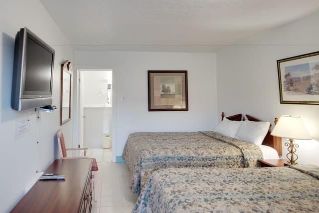 Comfort Room, 2 Queen Beds
