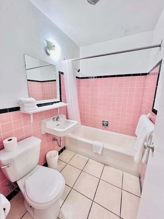 Comfort Room, 2 Queen Beds