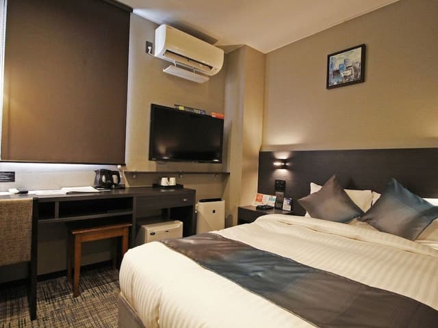 Double Room, Smoking, with Bathtub