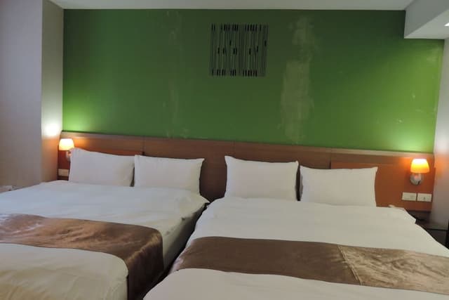 Deluxe Quadruple Room