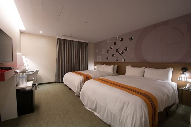 Deluxe Quadruple Room