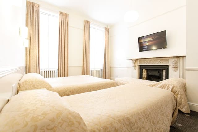 Quadruple Room, Ensuite