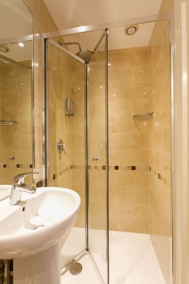 Double or Twin Room, Ensuite