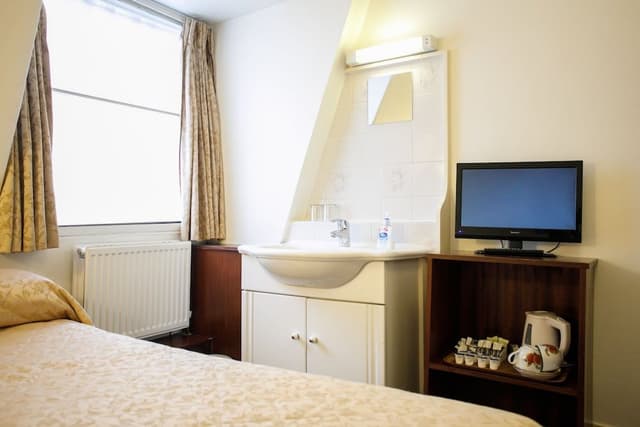 Standard Double Room, Shared Bathroom