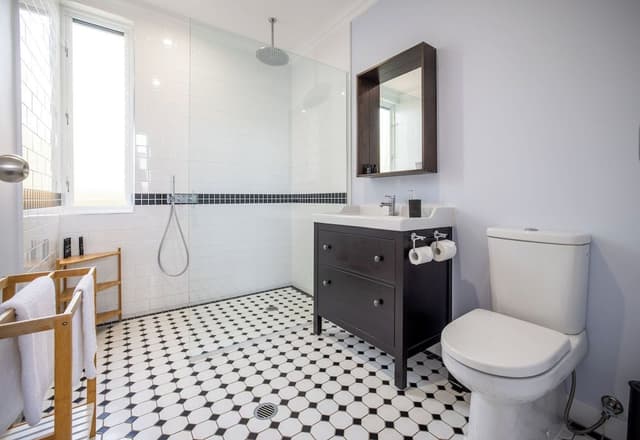 Apartment, 1 Bedroom, Garden Area (Minimum Age 18)