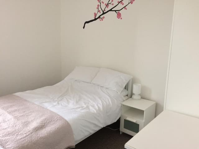 Snug Ensuite Room