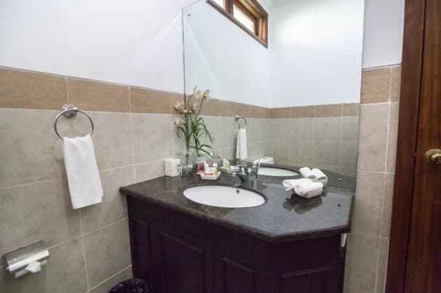 Luxury Villa, 2 Bedrooms, Kitchen, Pool View