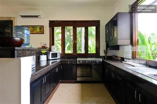 Luxury Villa, 2 Bedrooms, Kitchen, Pool View