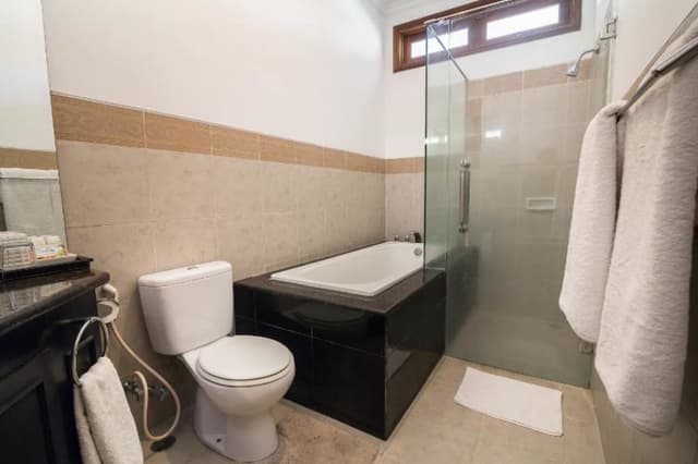 Luxury Villa, 2 Bedrooms, Kitchen, Pool View