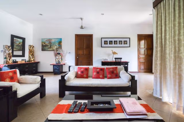 Luxury Villa, 2 Bedrooms, Kitchen, Pool View