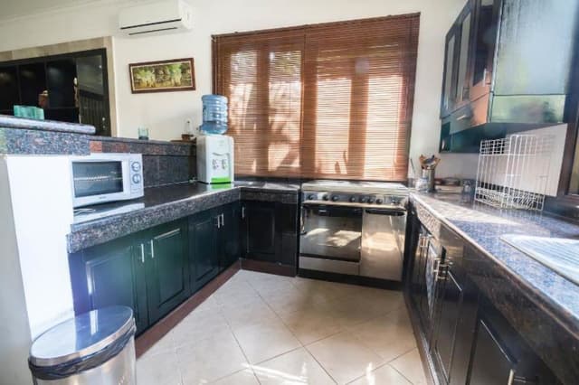 Luxury Villa, 2 Bedrooms, Kitchen, Pool View