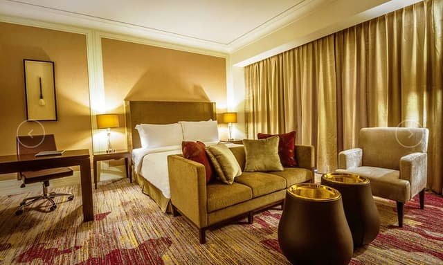 Deluxe Room, 1 King Bed