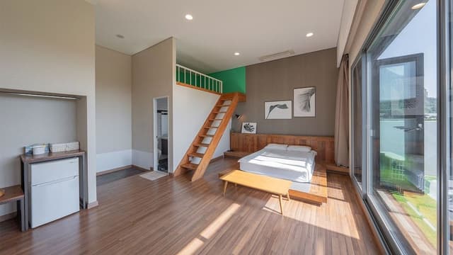 Royal Suite (On request Discount on Bubble Spa 30%)