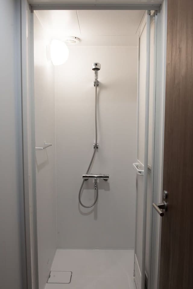 COMPACT STYLE