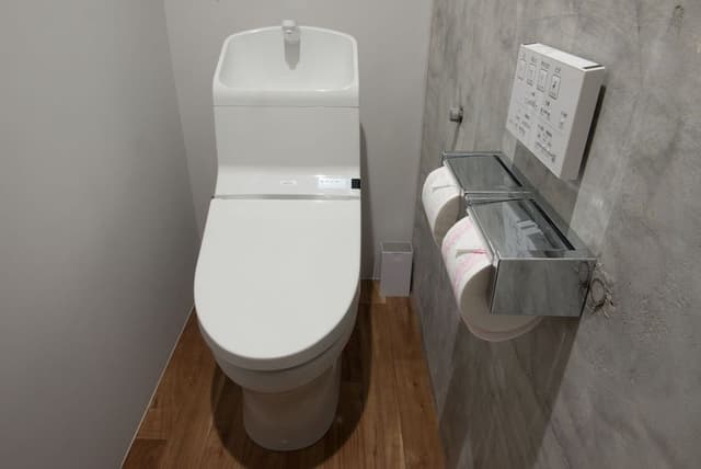 COMPACT STYLE