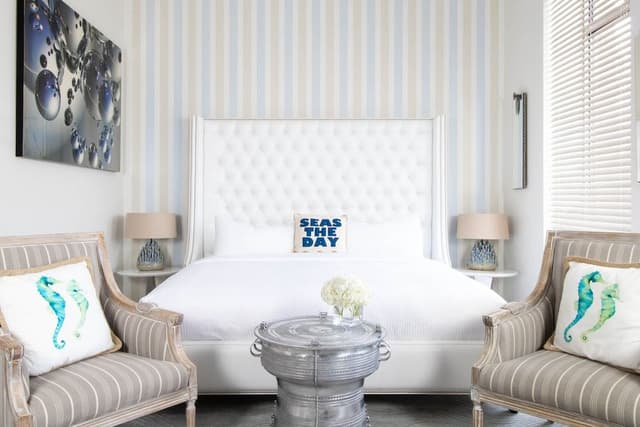 Premier Room, 1 King Bed