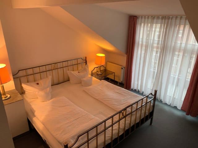 Basic Triple Room