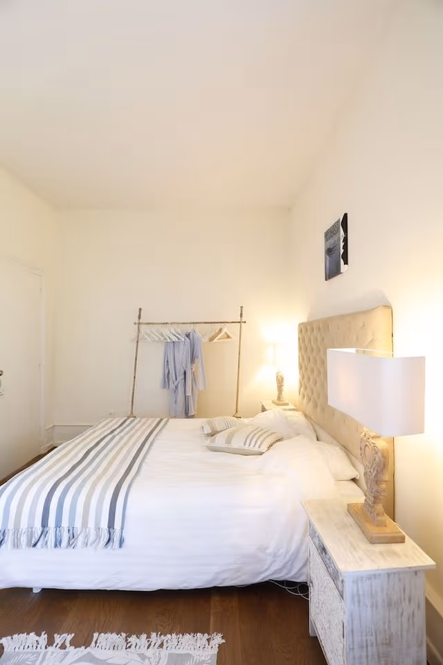 Deluxe Suite, 1 Double Bed, Garden View, Garden Area