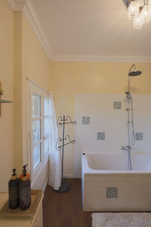 Deluxe Suite, 1 Double Bed, Kitchenette, River View