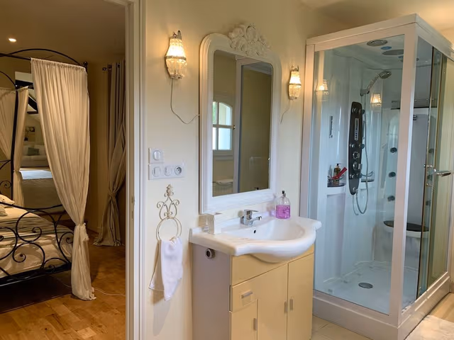Deluxe Apartment, 2 Bedrooms, Kitchen, River View