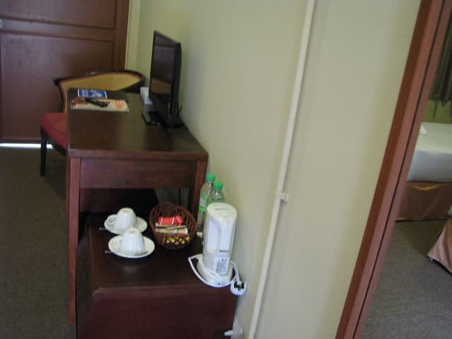 Standard Room, 1 Queen Bed
