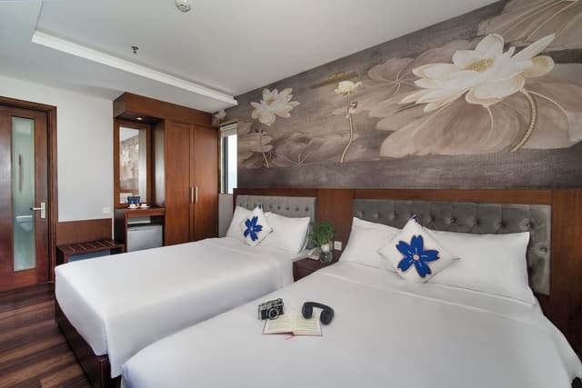 Deluxe Room, Private Bathroom, Beachside