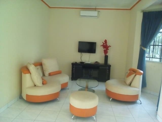 House, 4 Bedrooms