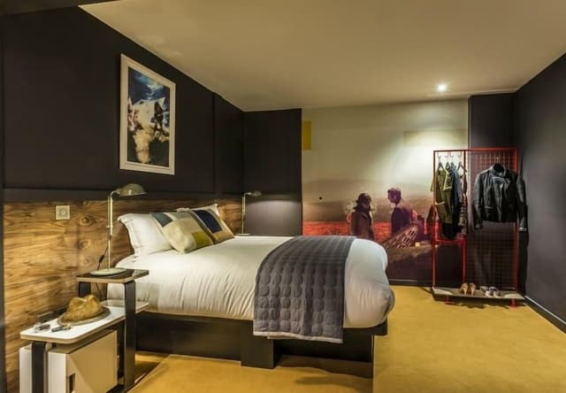 Room (Comfy)