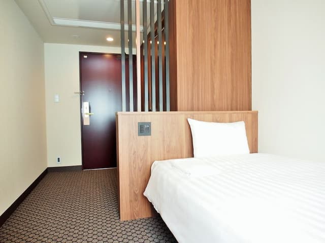 Single Comfort Universal Design [All Rooms are Non-Smoking]