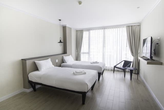 Studio Twin Bed