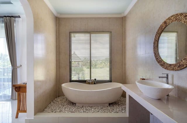 Comfort Villa, Bathtub