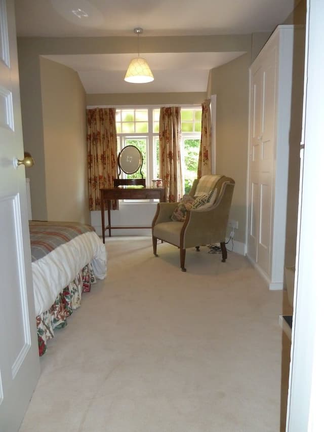 Luxury Double Room (Own Bathroom, Hall View)