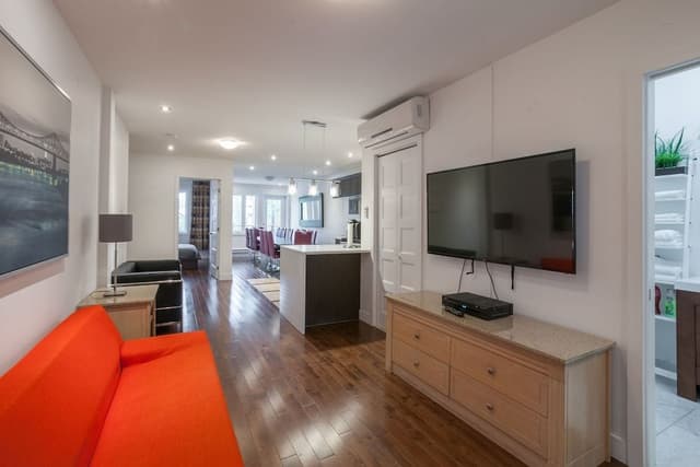 Family Duplex, Multiple Bedrooms