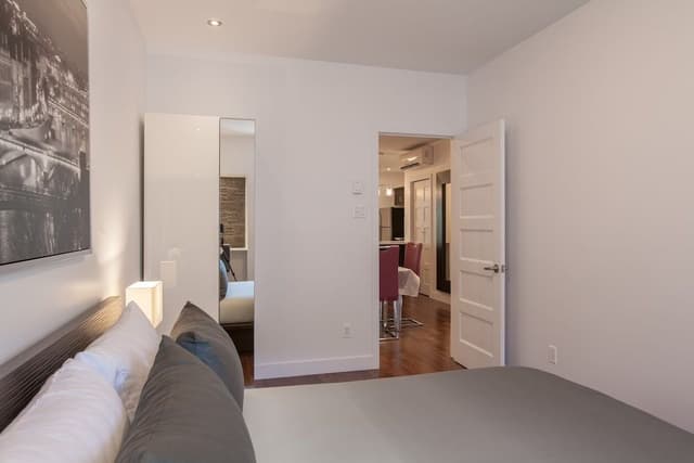 Family Duplex, Multiple Bedrooms