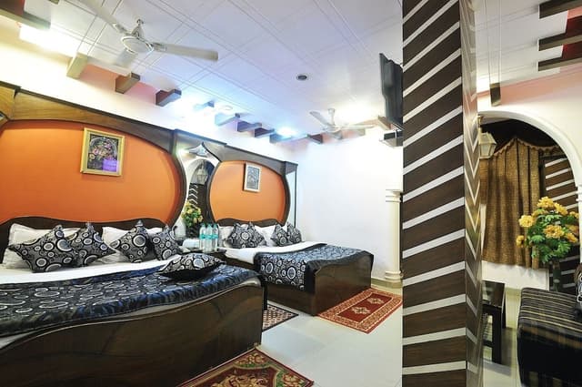 Family Quadruple Room, 2 Double Beds, Non Smoking, City View