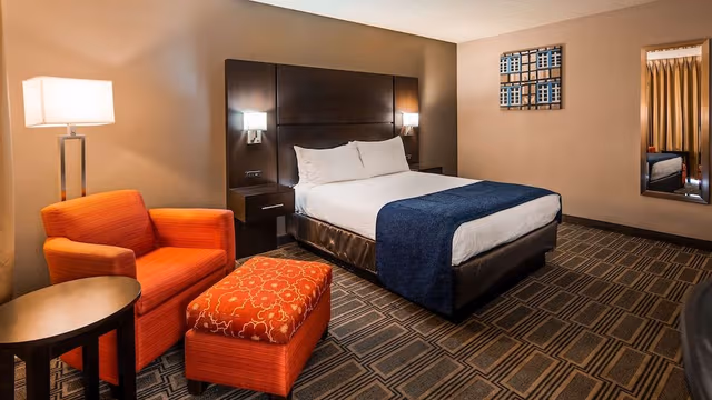 Standard Room, 1 Queen Bed, Accessible, Refrigerator & Microwave