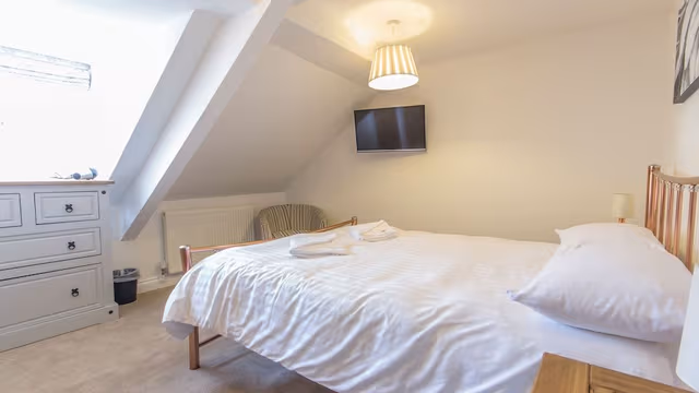 2 bed- Crow's Nest