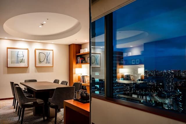 Suite, 1 Bedroom (Dining Area, Top Floor)