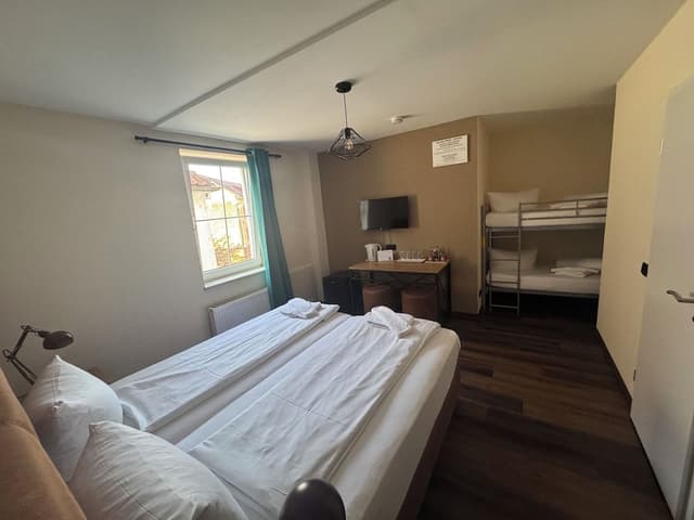 Quadruple Room, Ensuite