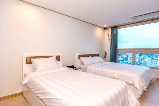 Junior Suite (Twin)