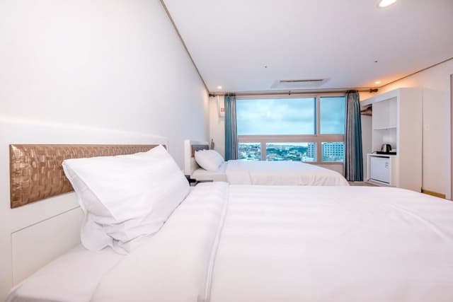 Junior Suite (Twin)