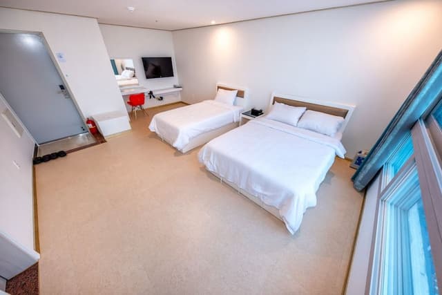 Junior Suite (Twin)