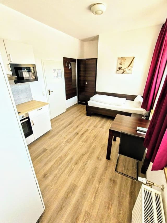 Economy Studio