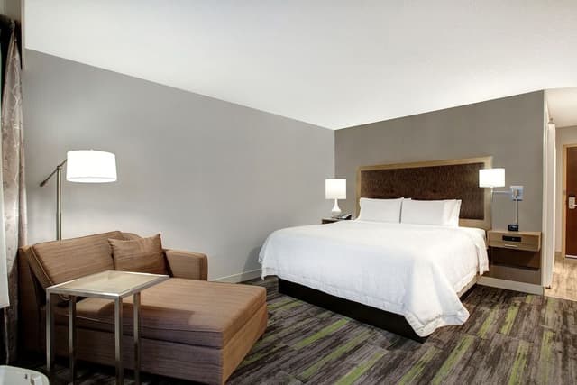 Room, 1 King Bed, Non Smoking